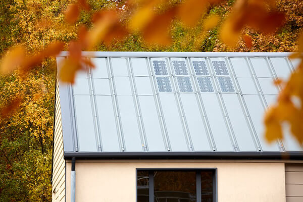 Prototype of a photovoltaic PHOSTER roof